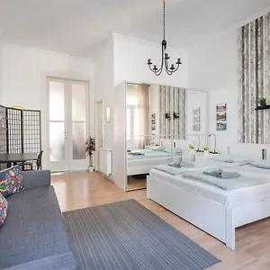 https://k10-boutique-apartments-best-location-by-bqa.inbudapesthotels.com